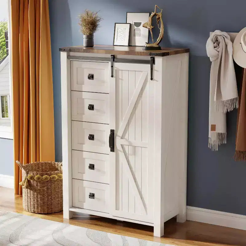Commode haute moderne de style ferme à 5 tiroirs avec porte coulissante de style grange, organisateur de rangement pour chambre à coucher, salon et chambre d'enfant.