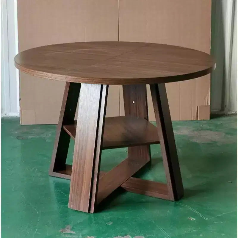43Round dining table with overlapping edges